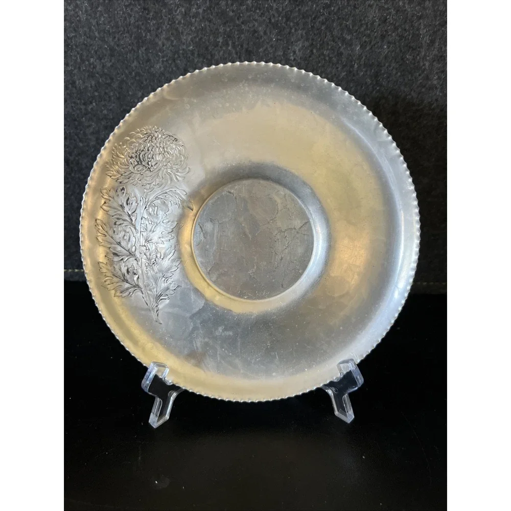 VTG Trade Continental Mark‎ #642 Hand Wrought Round Floral Plate Candle Holder